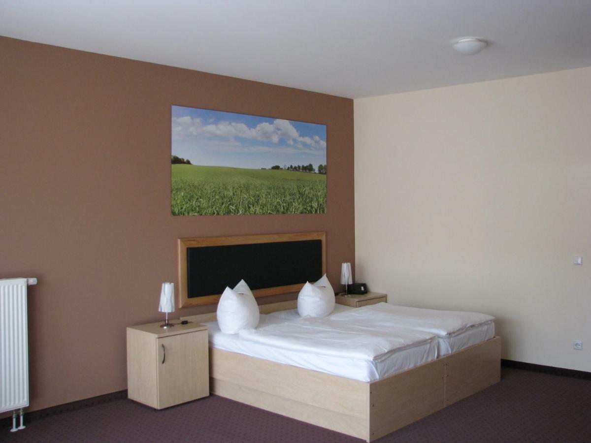 Hotel Am Heidepark Dippoldiswalde Exterior photo